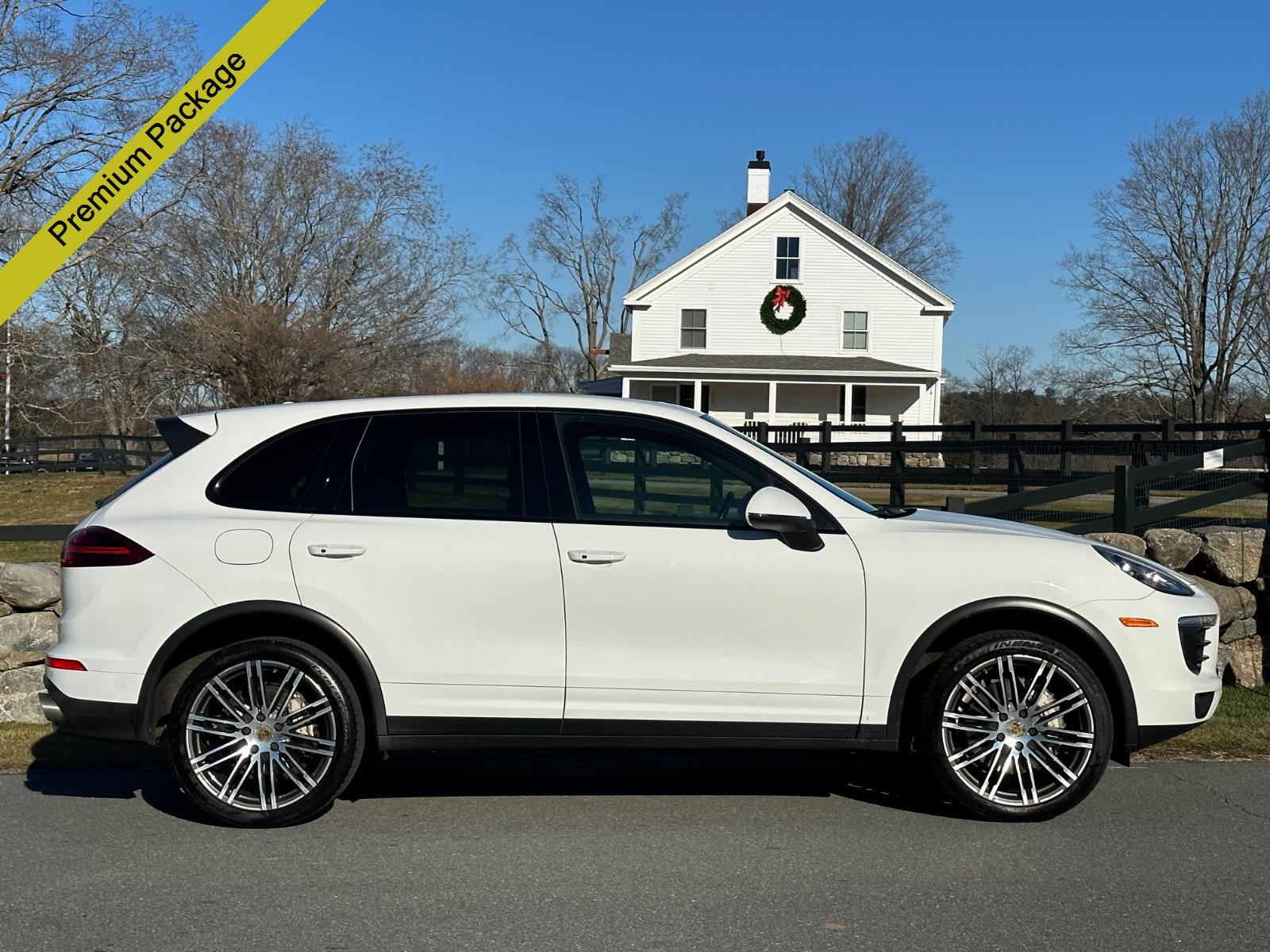 Topsfield Motor Company 2016 Porsche Cayenne S Vehicle Details